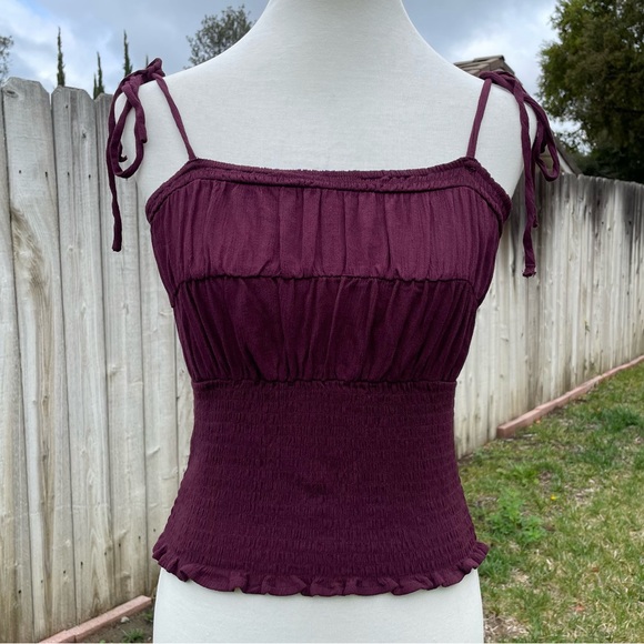 Kendall & Kylie shoulder tie tank top - Picture 5 of 6